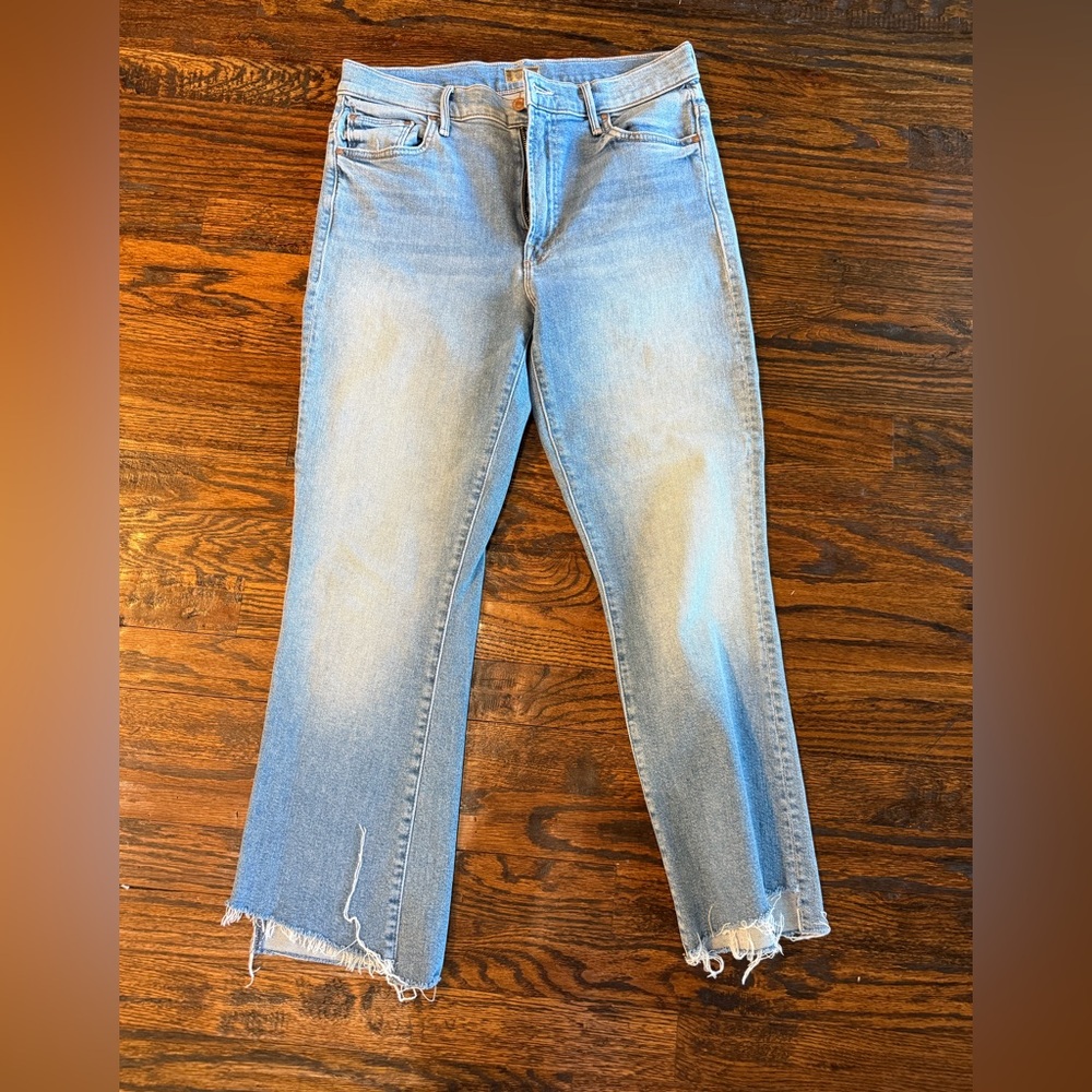 Mother insider crop step fray shoot to thrill